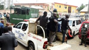 Police nab 3 over alleged armed robbery, fraud, car theft in Niger