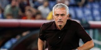 Jose Mourinho sent off as Roma ends Napoli’s winning start to season