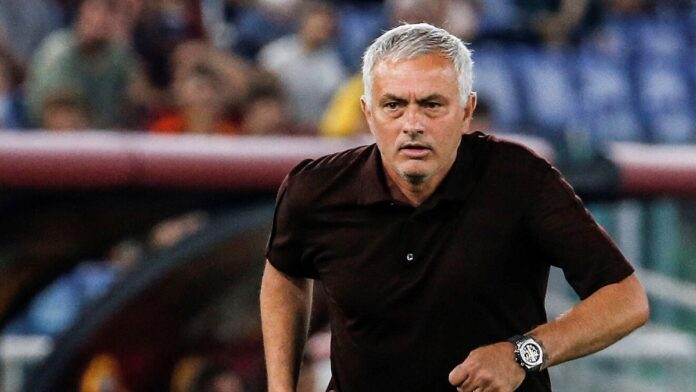 Jose Mourinho sent off as Roma ends Napoli’s winning start to season