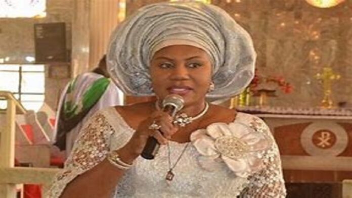 Ex Gov Obiano’s wife, Ebelechukwu, Slaps Bianca Ojukwu at Soludo’s Inauguration