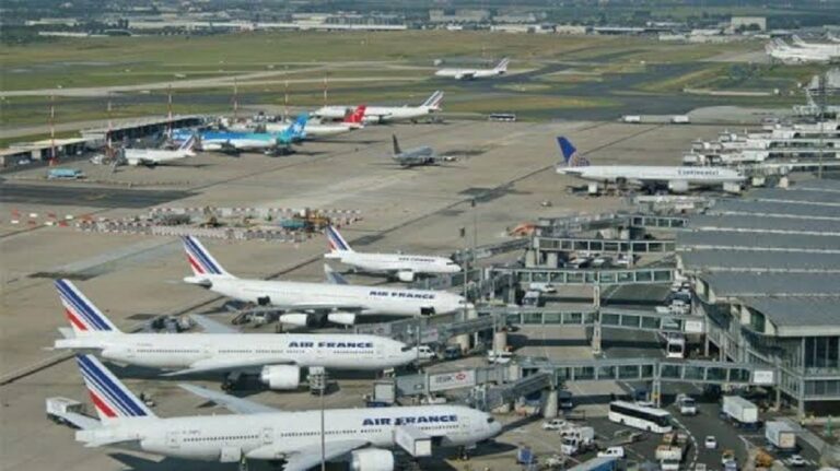 Domestic Airlines decry FG’s ‘criminalisation’ tag over alleged  N19bn debt.