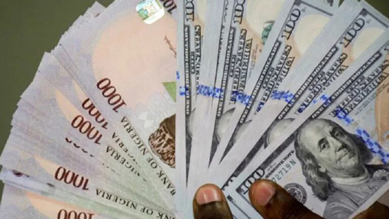 Naira depreciates further, exchanges at N430.67 to dollar