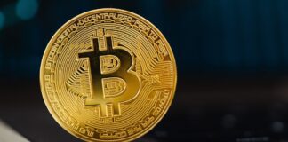 Exchange-traded market prices of Bitcoin, Ethereum and other large cryptocurrency moves steadied on Monday ahead of the US economic data release.