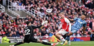Arsenal suffer 2-0 loss to Aston Villa as Manchester City get title boost