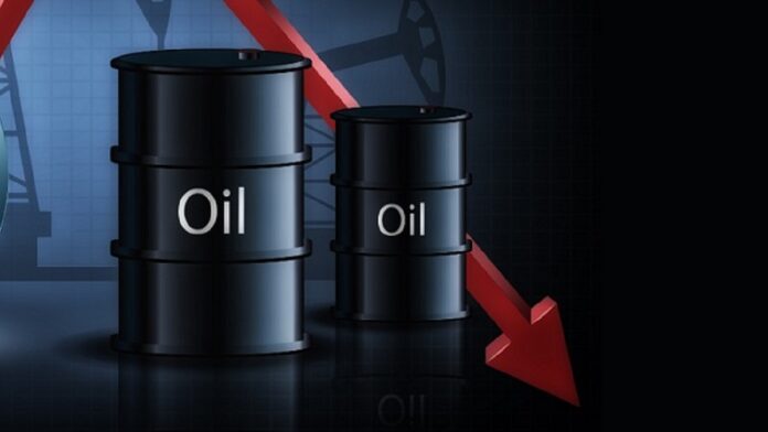 Oil Prices Dip as Market Expects US Demand to Slow